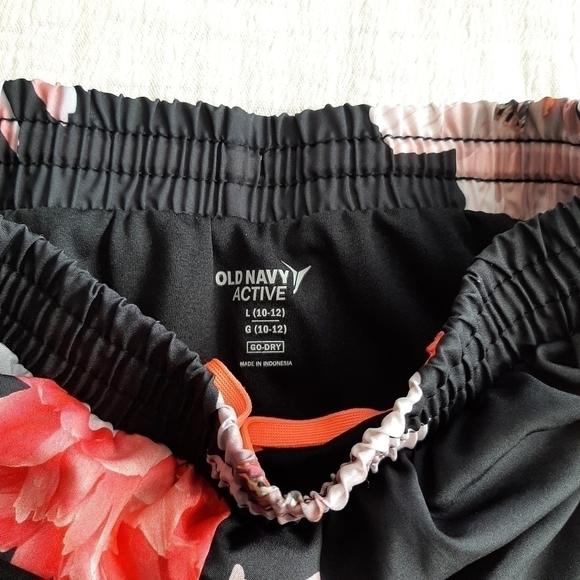 Old Navy Active Go Dry shorts size L - Picture 3 of 8